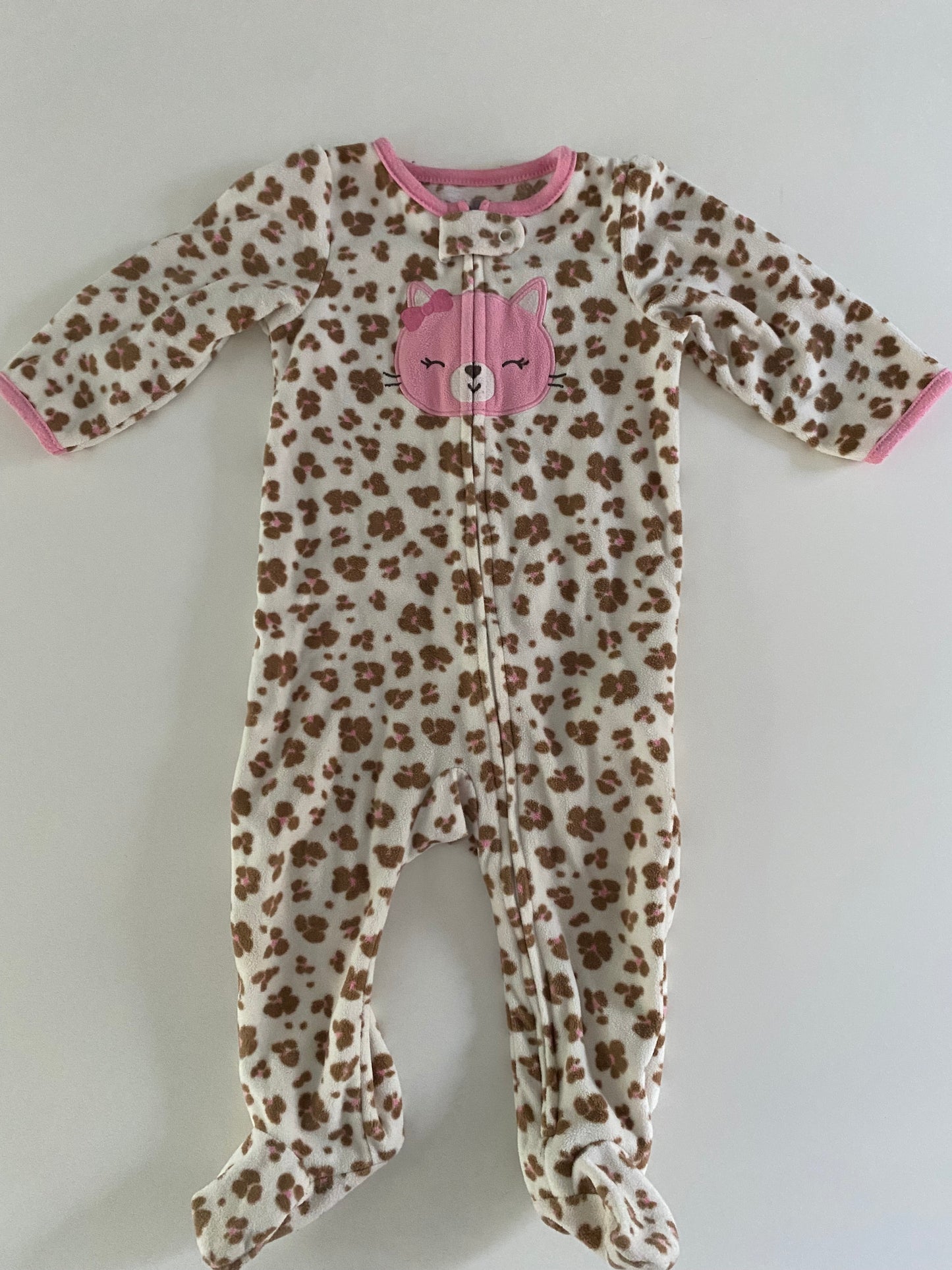 #84B- Girls 6-9M, Carter’s leopard print kitty fleece footed pajamas, VGUC