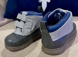 Carters Toddler Size 4 Hiking Boots