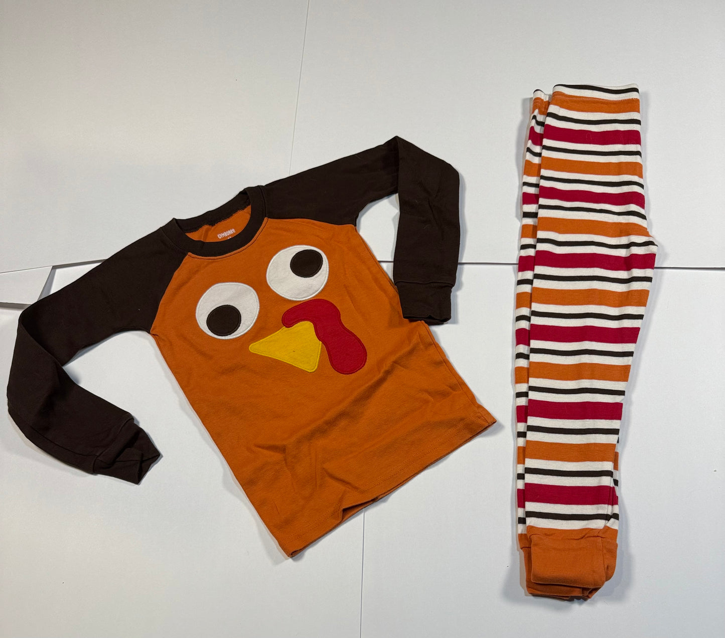 #180 Unisex Boy/Girl 4T Gymboree Turkey Pajamas (2 available)