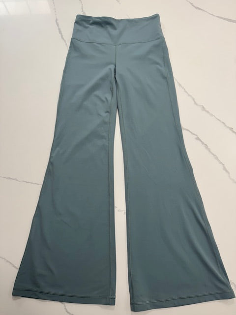 #222 Athleta Elation Flare Pant Women's S/P (Like New)