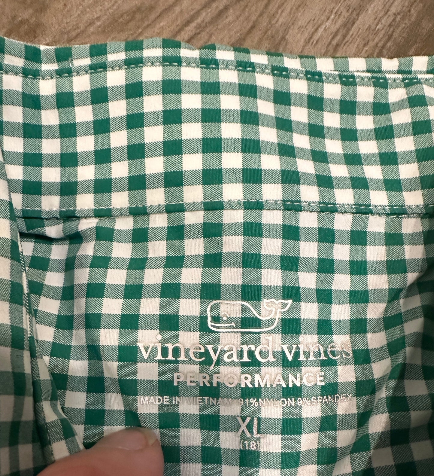 #218 SzYxl vineyard vines performance