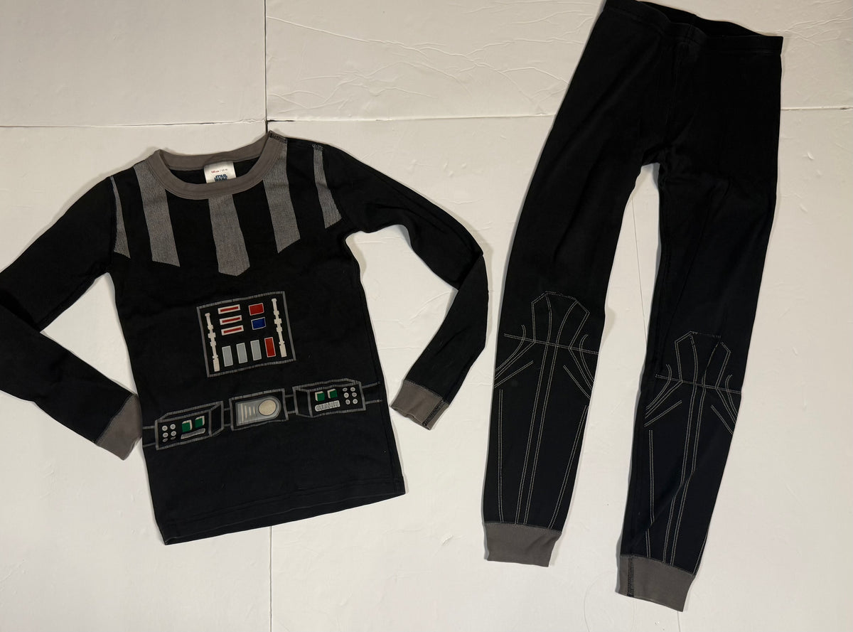 #141 Boys 10 (140) Hanna Andersson Star Wars Darth Vader Long Sleeve Pajamas