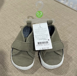 Carters Baby 0-3 month shoes New With Tags