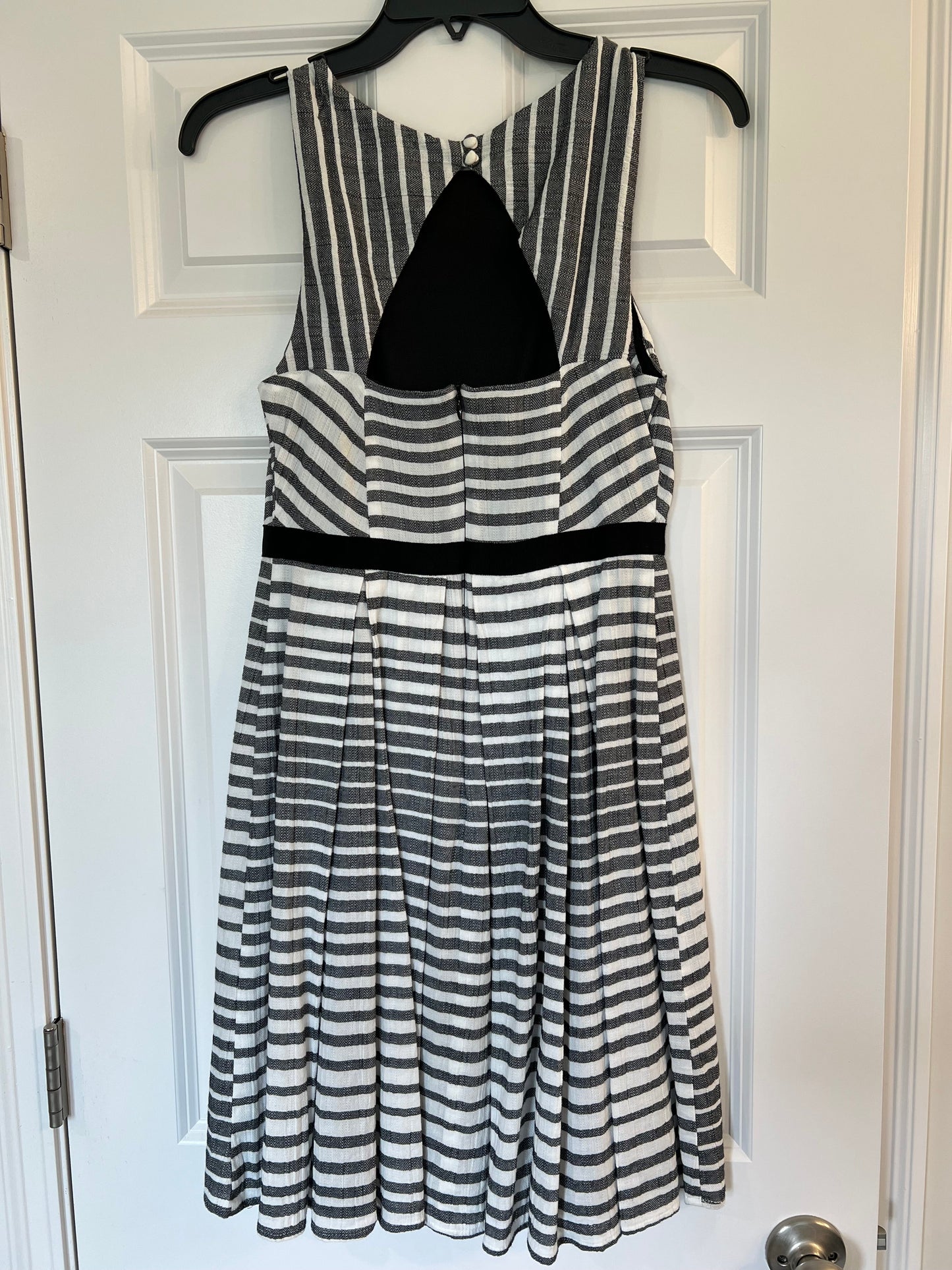 #173-Anthropologie striped dress women's size 6