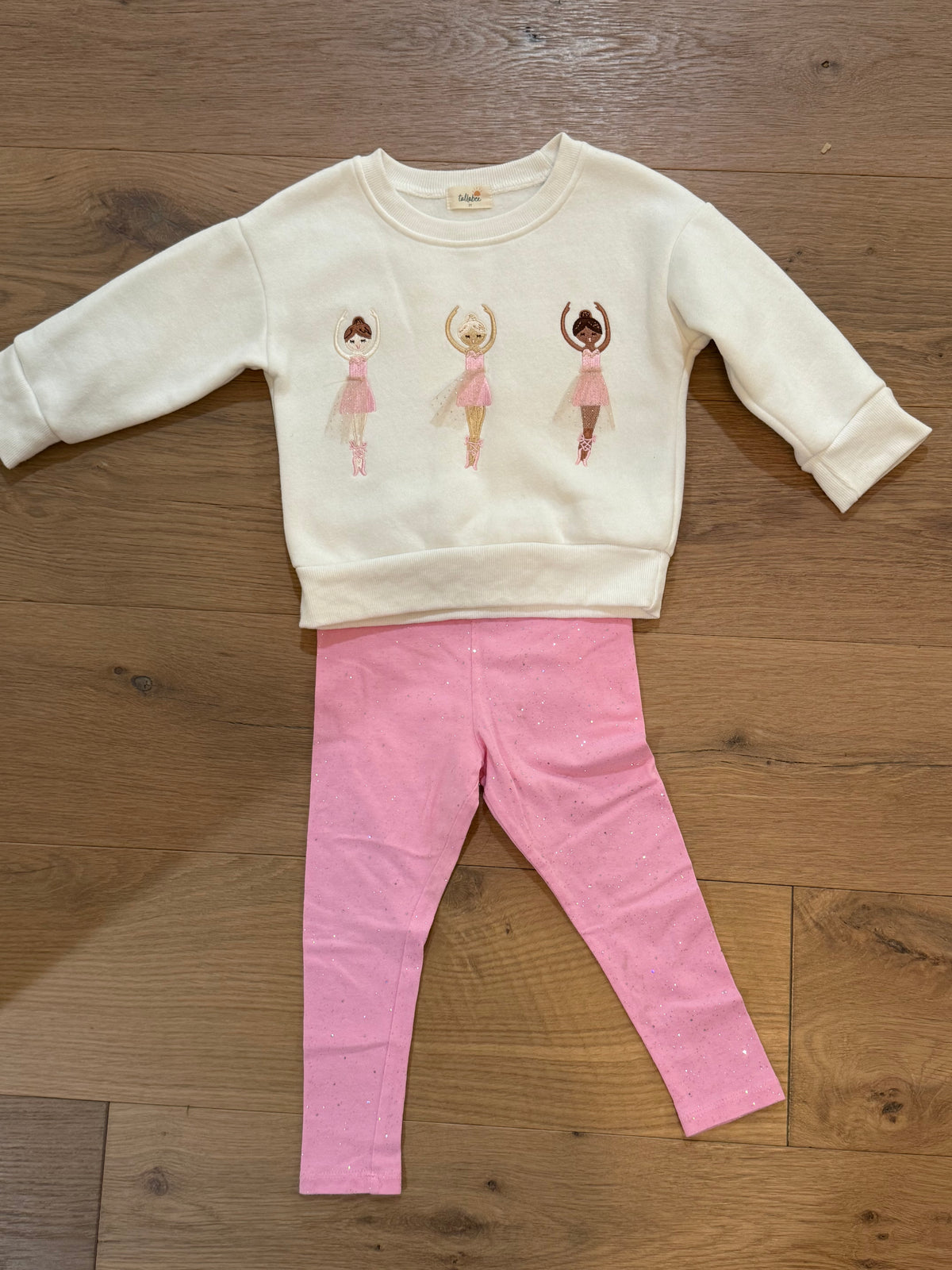 #21 • Girls • Tulabee (top) Falling Creek (leggings) • 2T (top) 24 Months (bottom) • VGUC