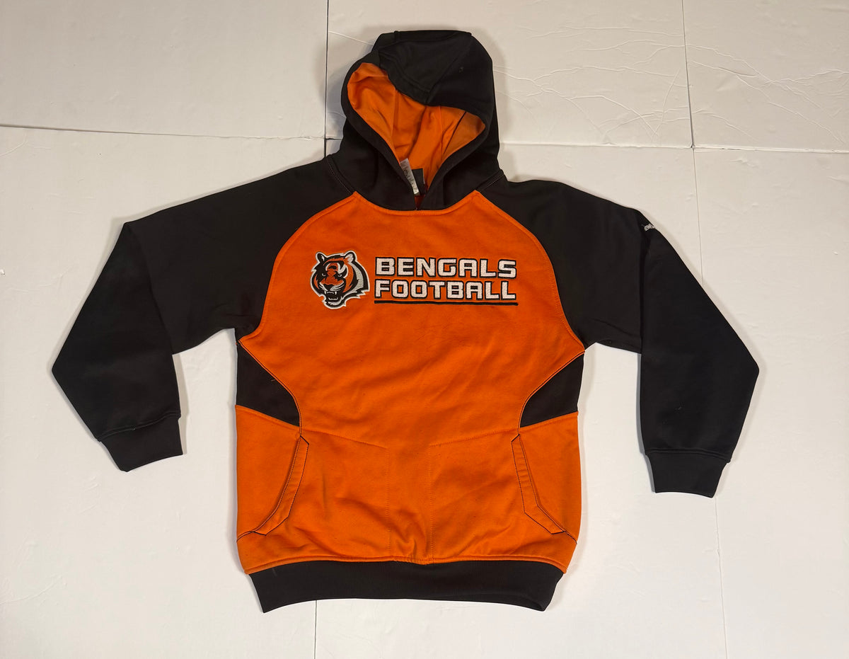 #141 Boys Medium 10/12 Reebok NFL Bengals Football Sweatshirt with a faded bengals signature