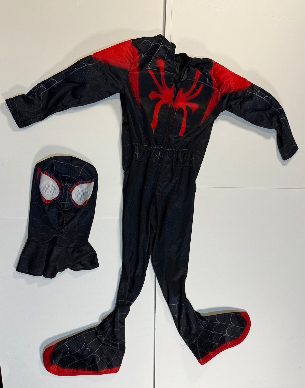 #141 Boys Small 6/7 Rubies Spiderman SpiderVerse Costume