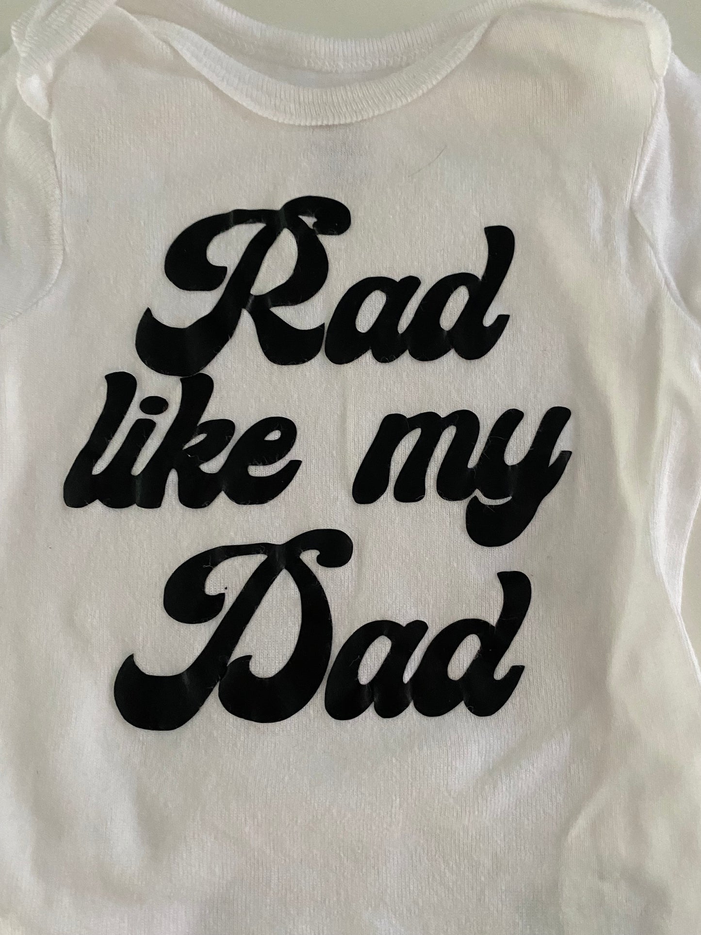 #84B- Gender Neutral 0-3M, Etsy custom Gerber Organic ‘rad like my dad’ onesie, EUC