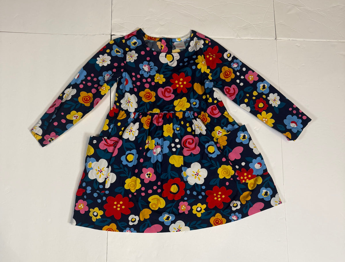 #141 Girls 5 (110) Hanna Andersson Floral Long Sleeve Dress with Pockets