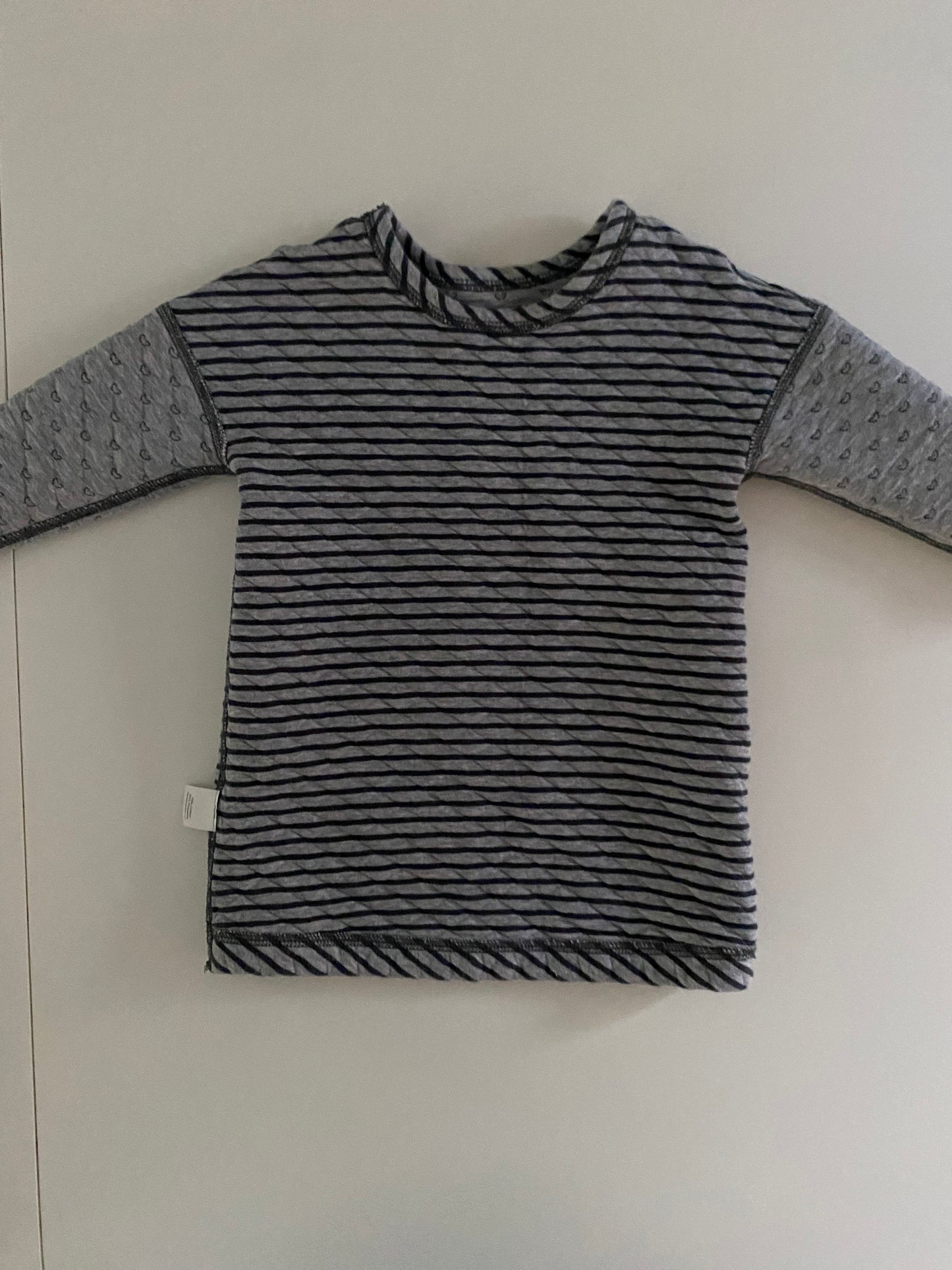 #84B- Girls 12-18M, Hanna Andersson gray and black reversible sweater dress, EUC