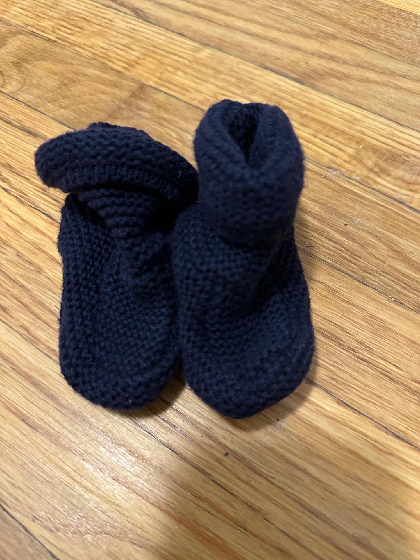 #91B Baby Gap Baby Booties 3 M