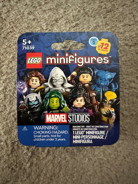 #218 nib LEGO mini figure