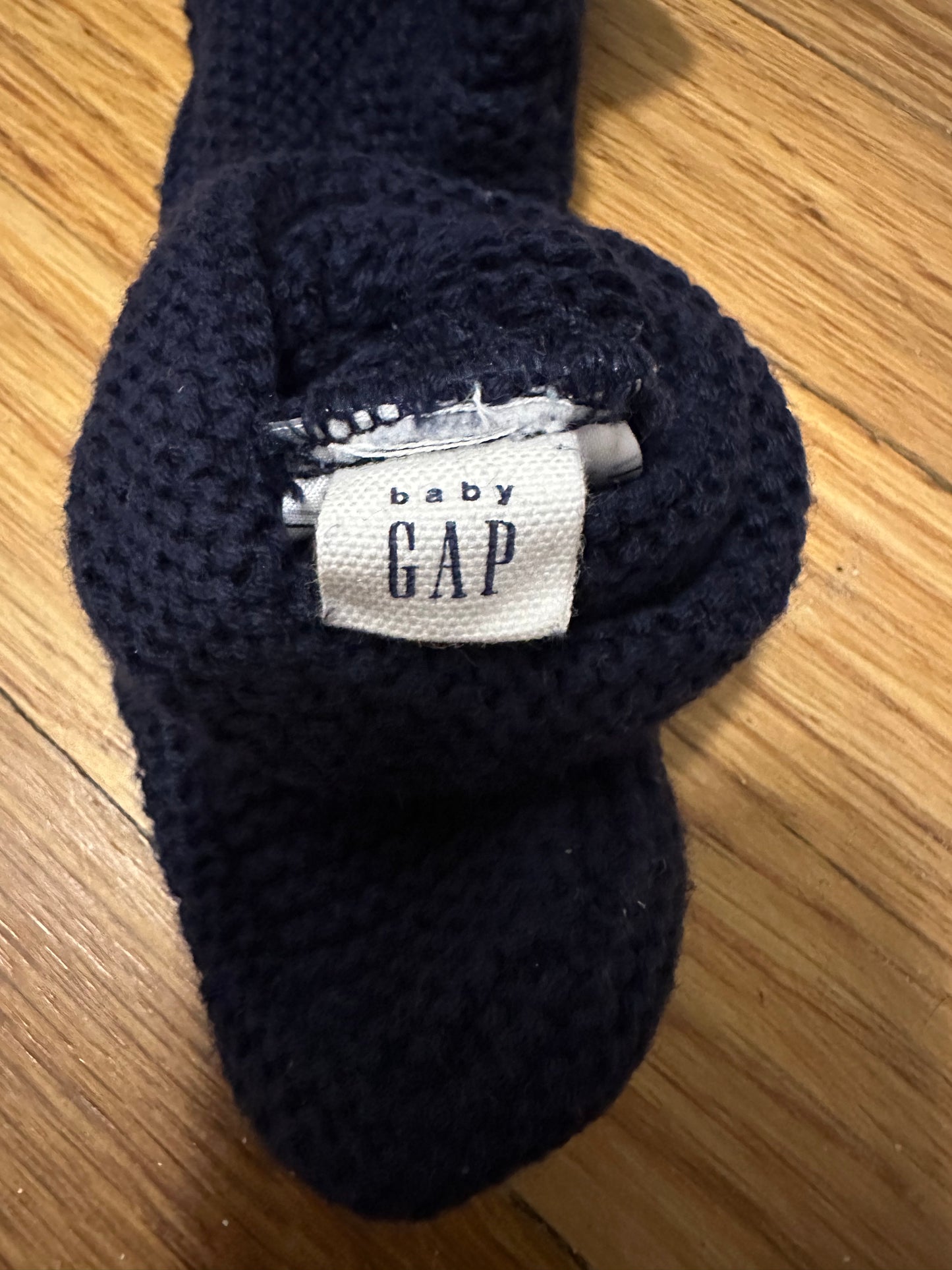 #91B Baby Gap Baby Booties 3 M