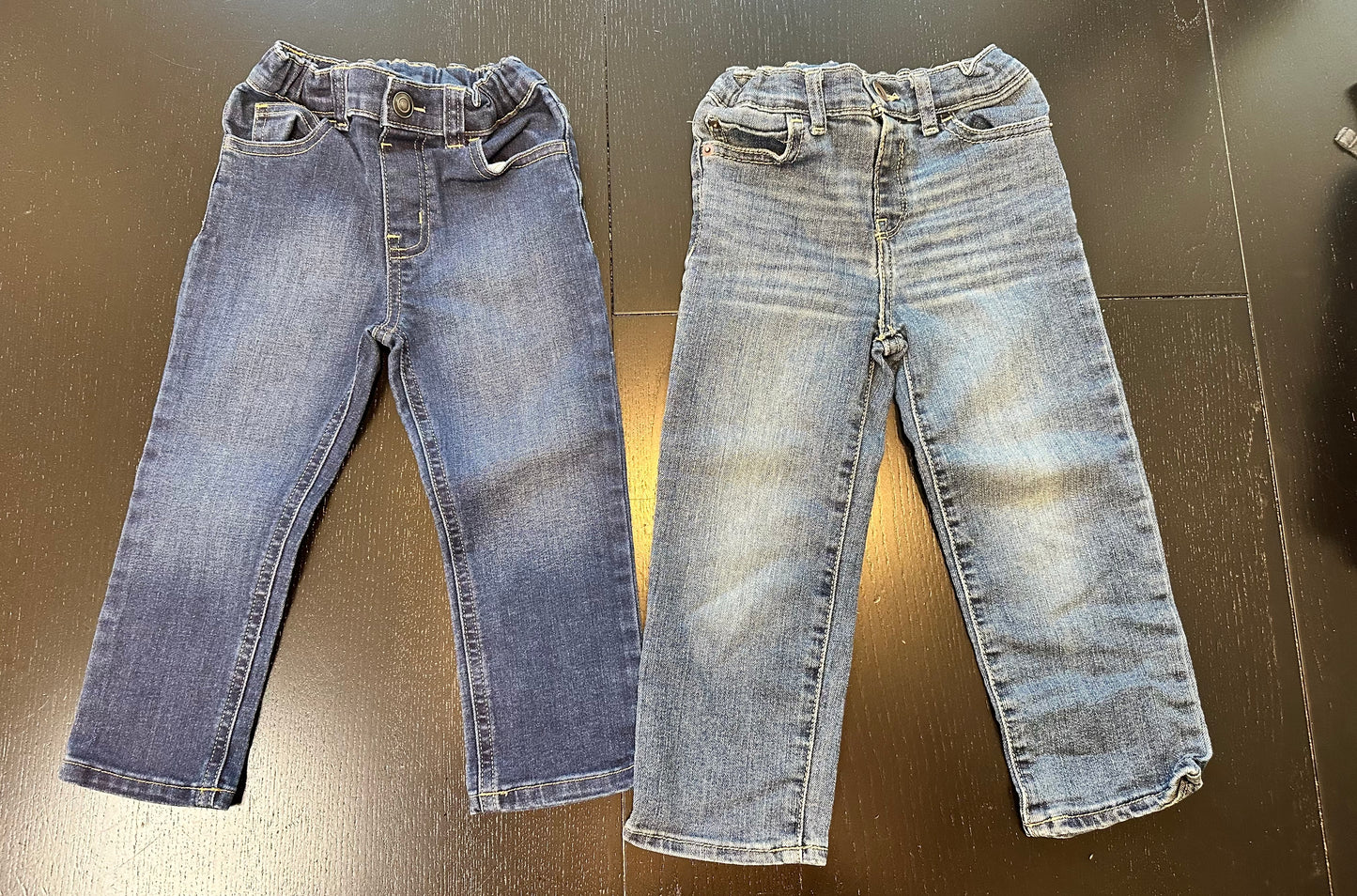 #102A Boy's 3T Jeans Bundle (4)