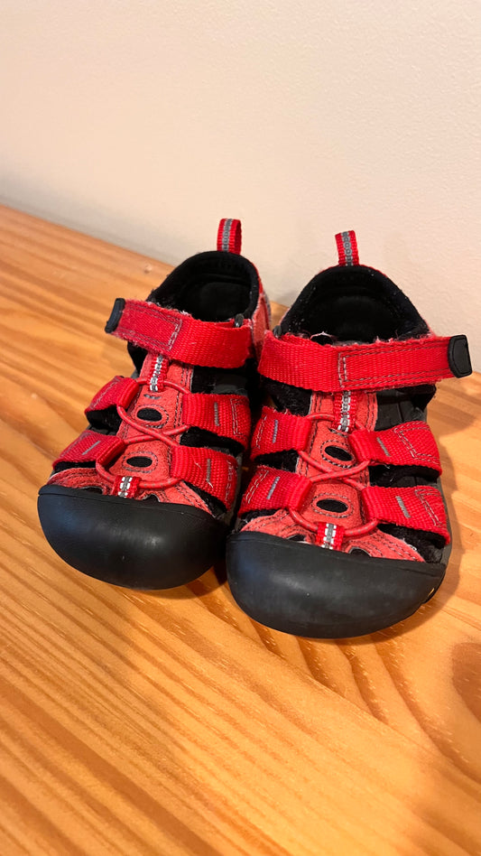 KEEN Sandal size 7 red