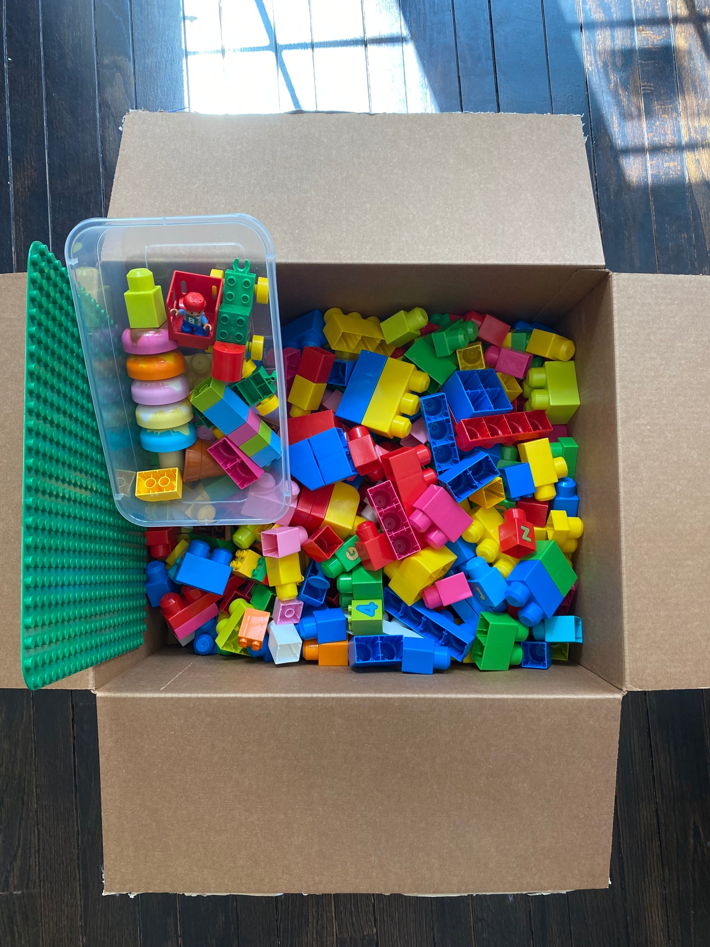 #117, box of legos, GUC