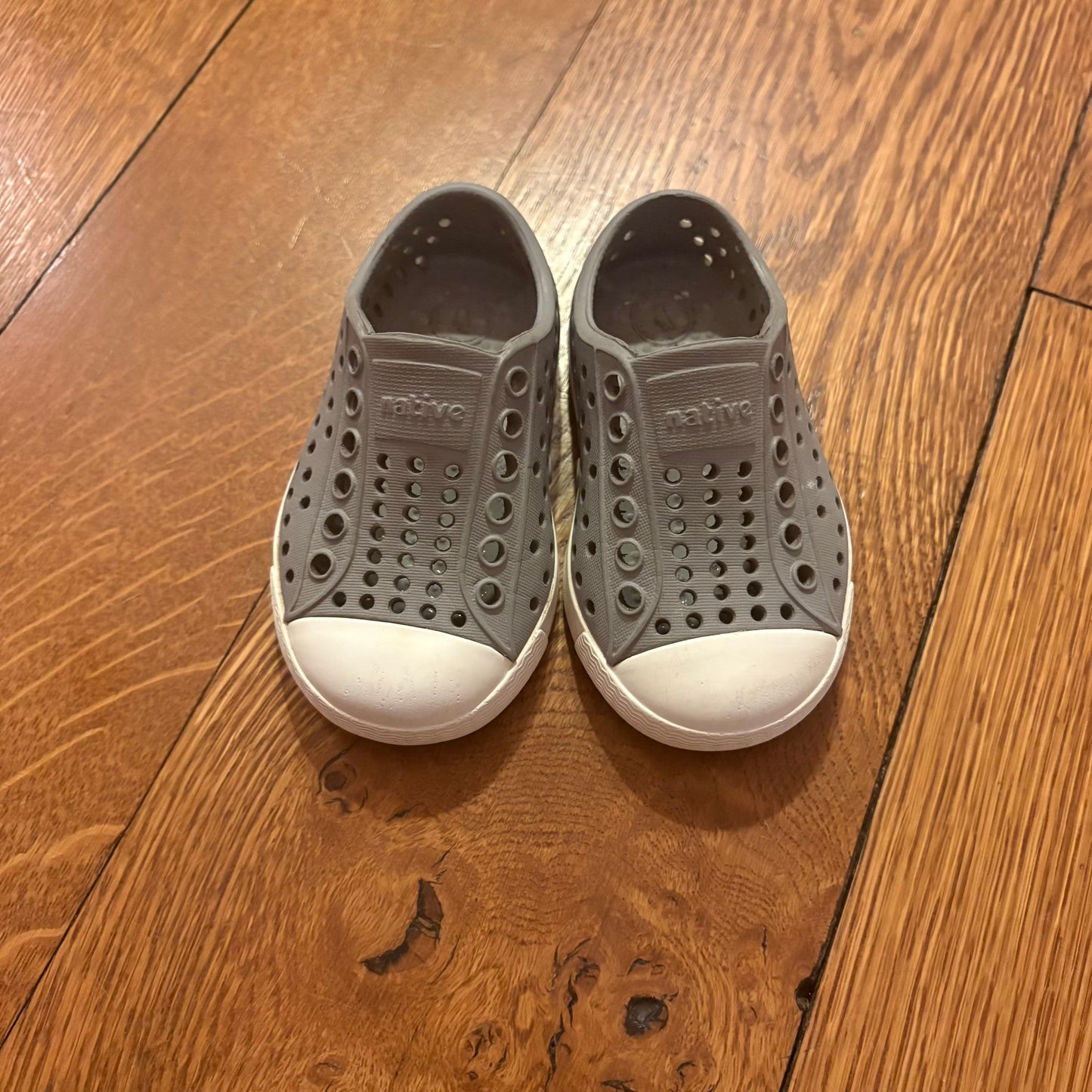 Seller 98 Boys Size 4 Native Gray Jefferson Sneakers