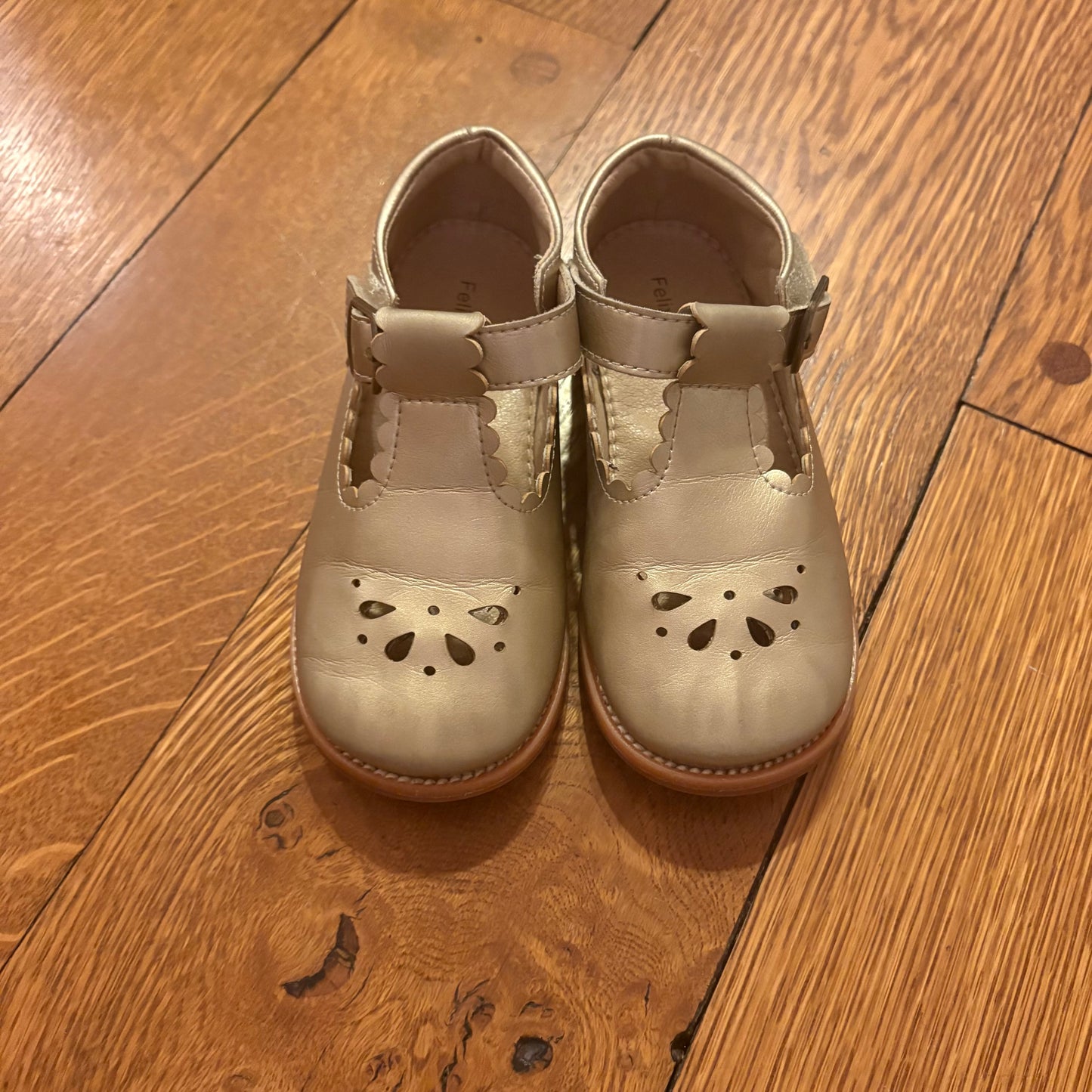 Seller 98 Girls Size 9 Felix & Flora Gold Mary Jane Flats