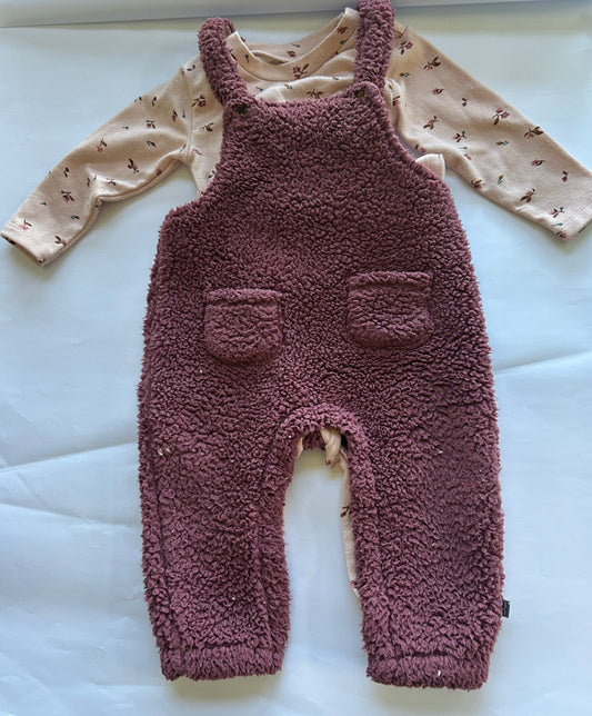 Seller 35 12 month 2piece girls outfit