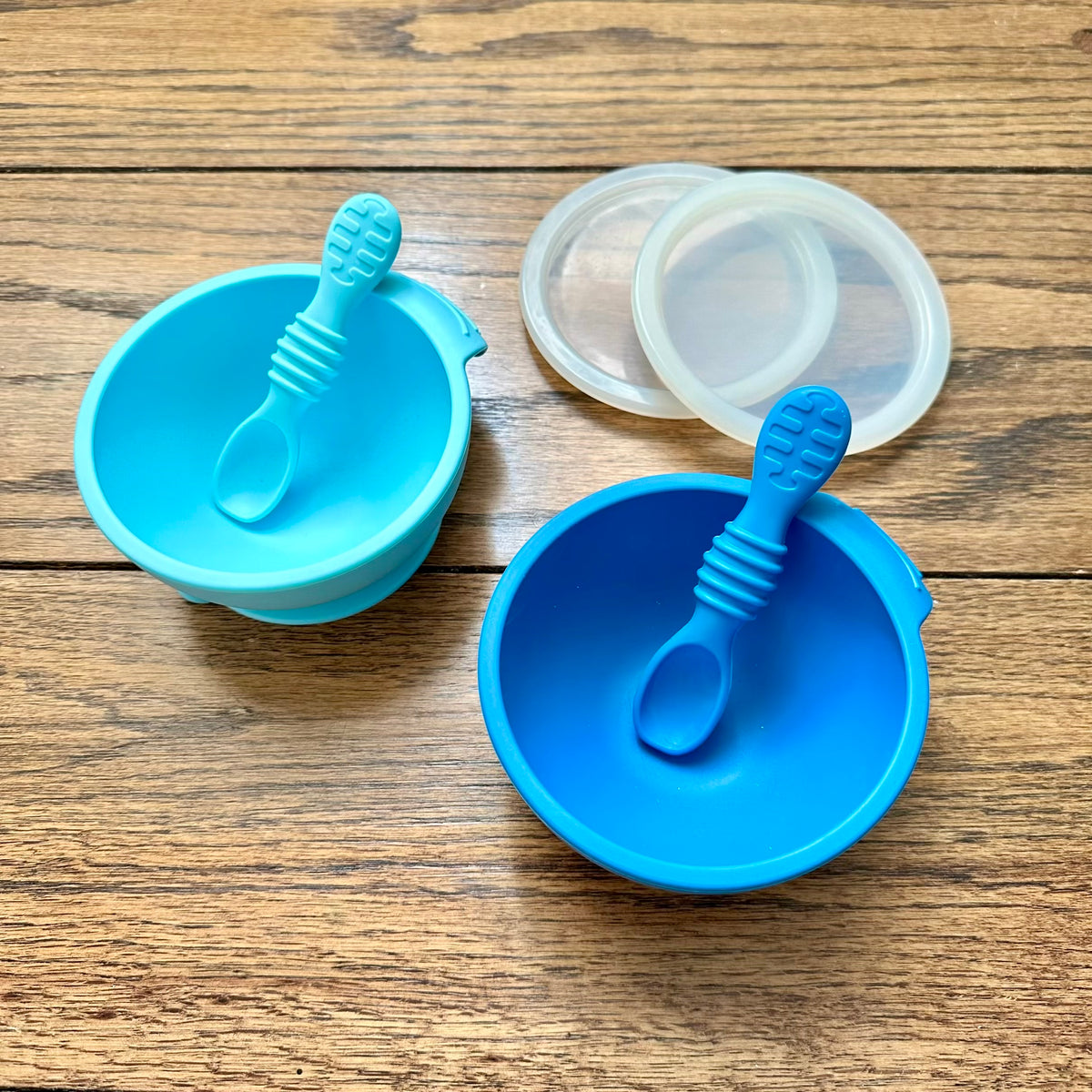 #113	Bumpkins Silicone Suction Bowl with Spoon + Lid, Teal and Blue