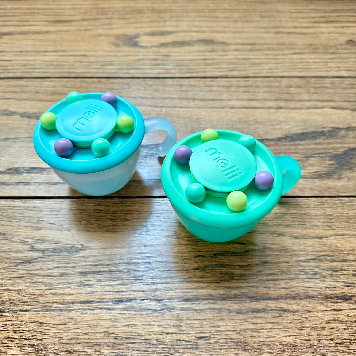 #113	Melii Abacus Snack Container Set of 2, Blue and Green