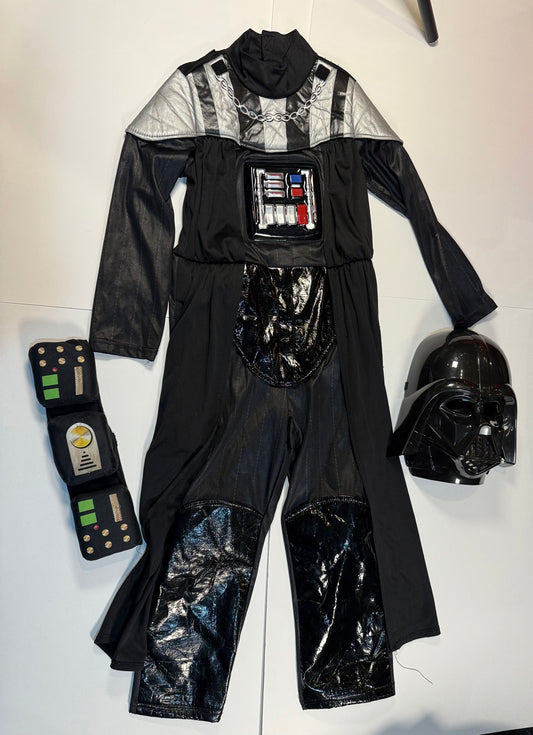 #180 Disney 5-6 Darth vader Costume