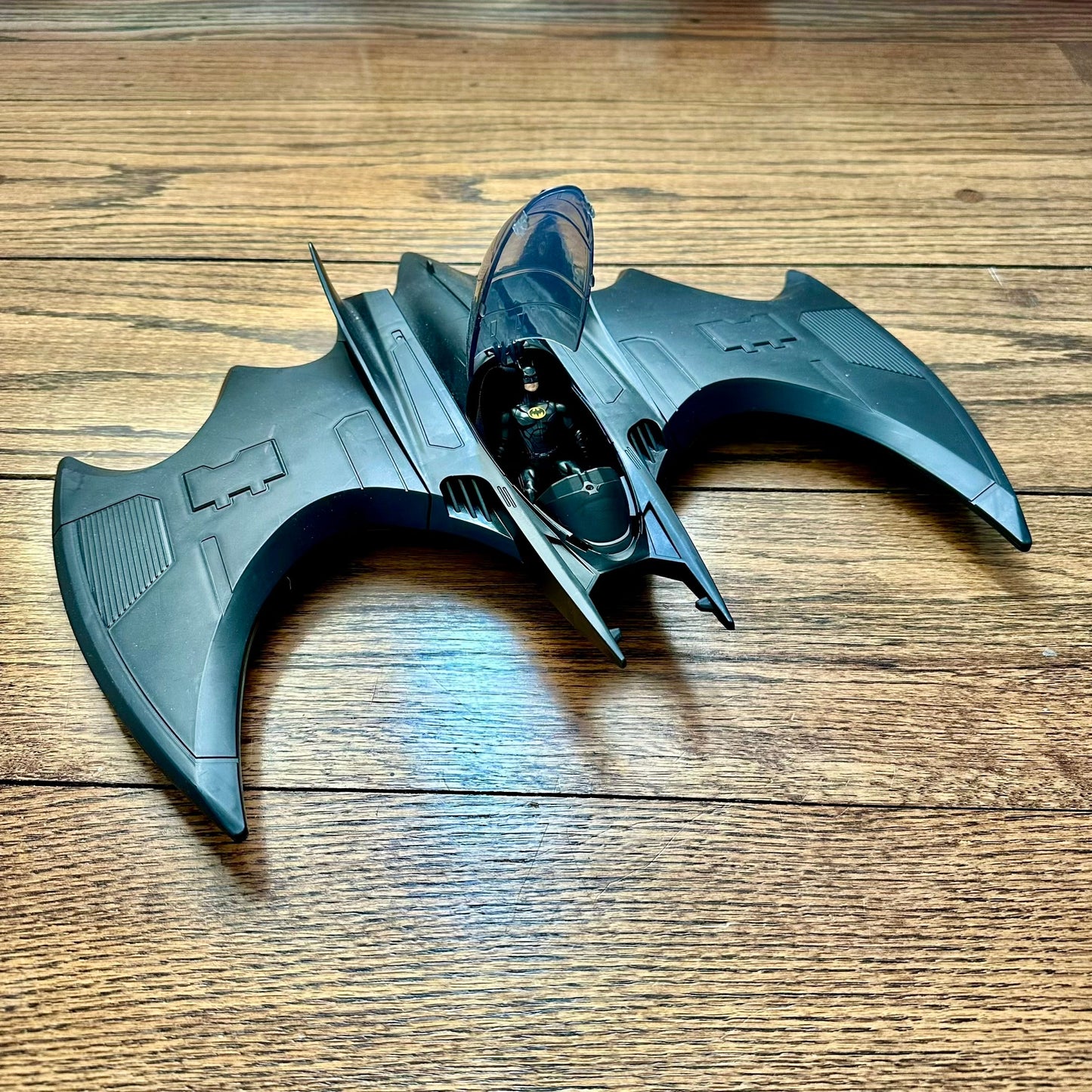 #95 DC Comics Batman and Batwing Set