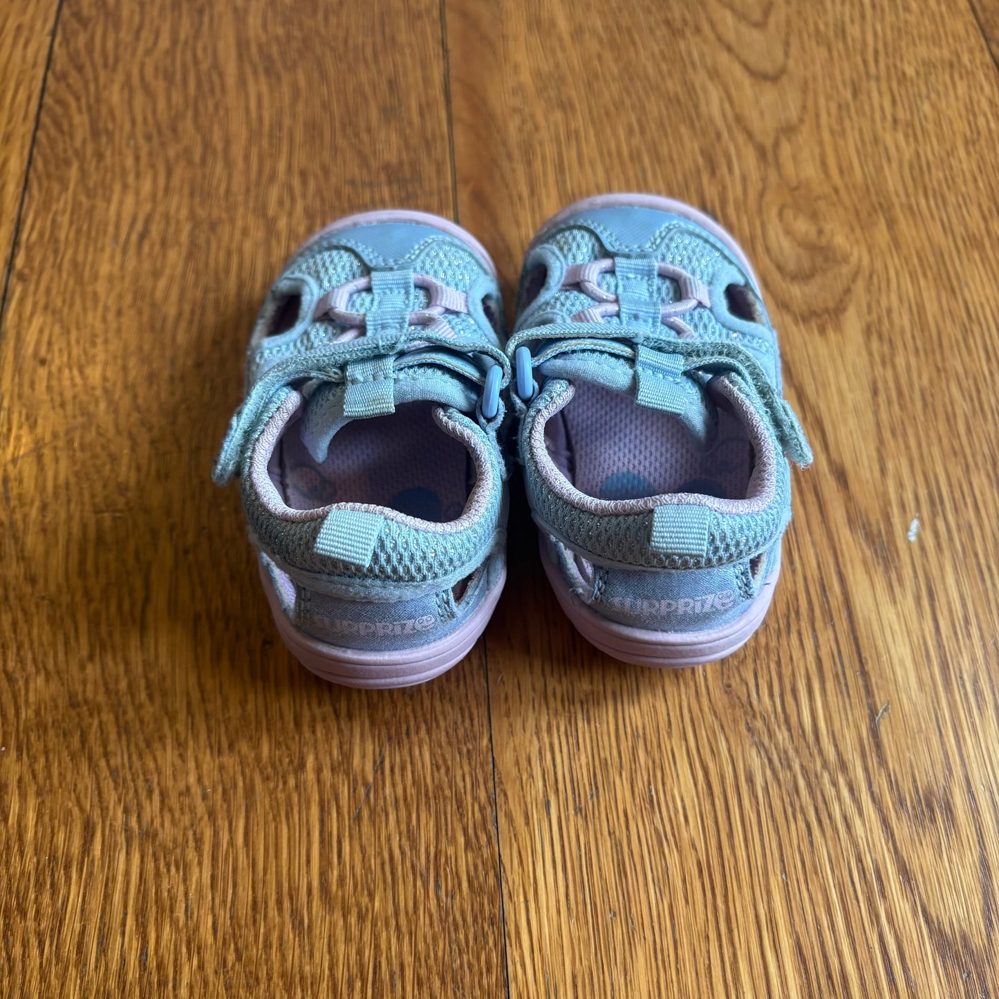 Seller 98 Girls Size 3 Stride Rite Sparkly Water Sandals