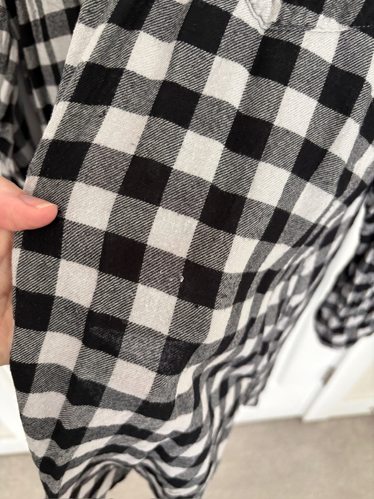 Seller #105 - Women's Large Old Navy Buffalo Plaid Button Up GUC