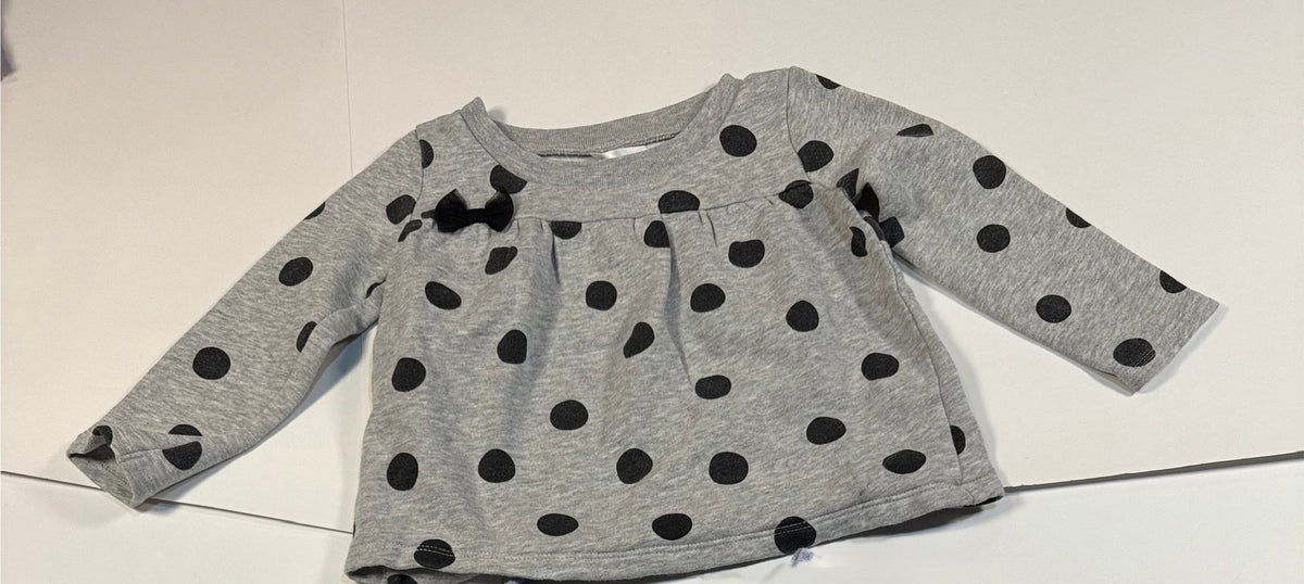 #141 Girls 4 Carters Sweatshirt with Polka Dots