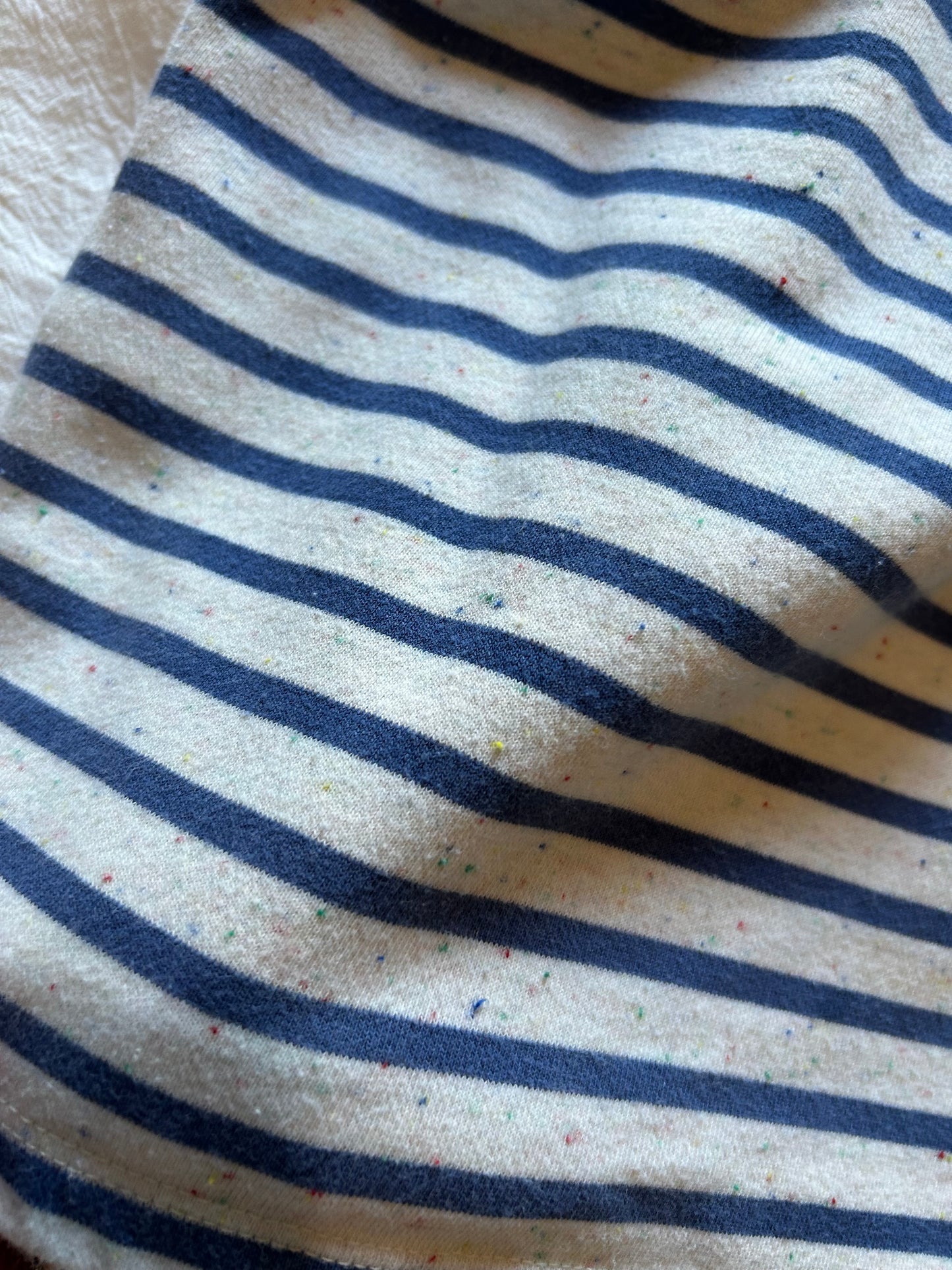 Cat and Jack Size 5T Navy stripe with speckles