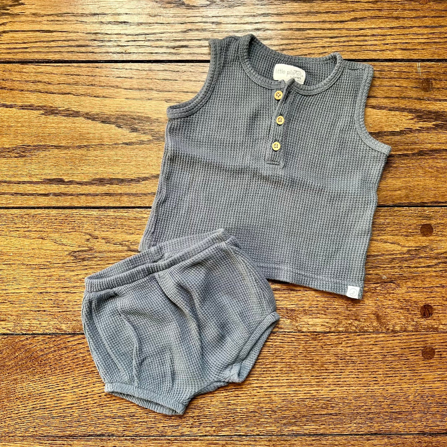 #95 EUC Boys LIttle Planet Blue Waffle Tank Outfit, size 12 months