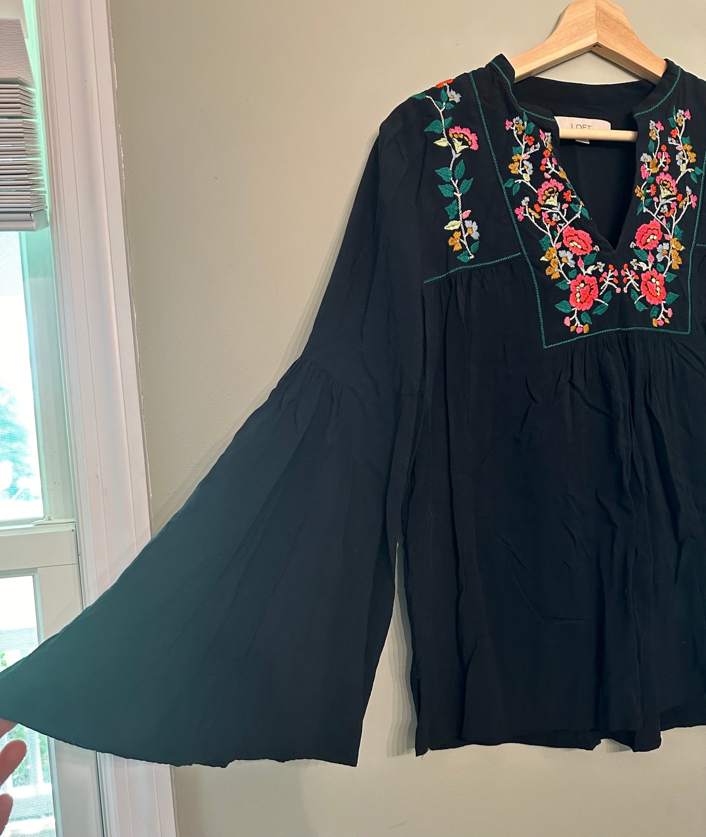 Seller #168 Loft Women’s Small Black Floral Bell Sleeved Blouse