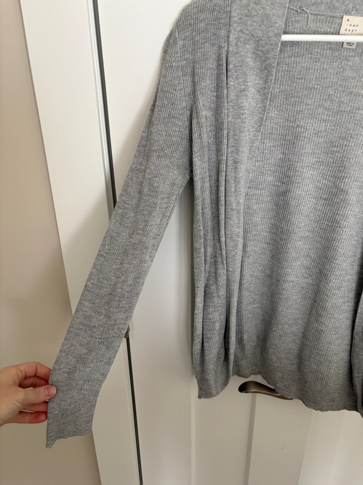 Seller #105 - Women's Medium A New Day Gray Open Cardigan GUC to VGUC
