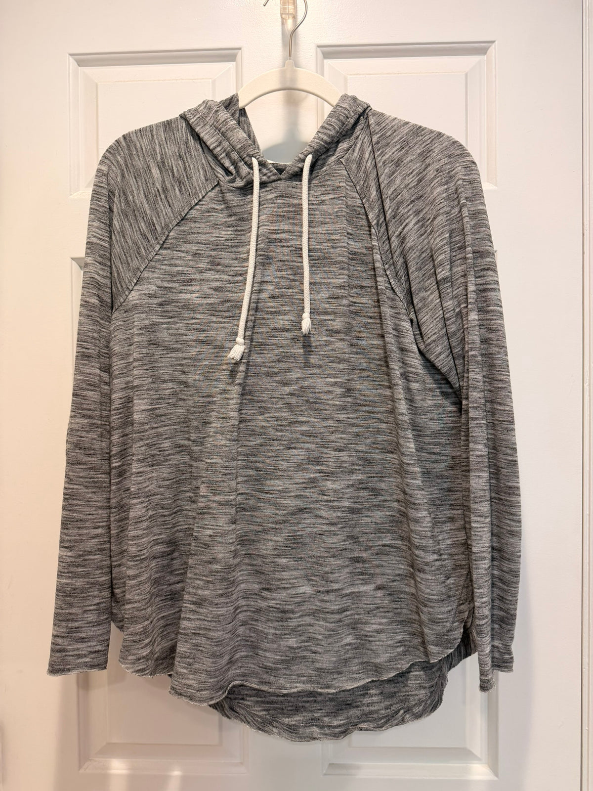 #85 Mossimo Grey Side Flutter Long Sleeve Lightweight Hoodie, Women's L