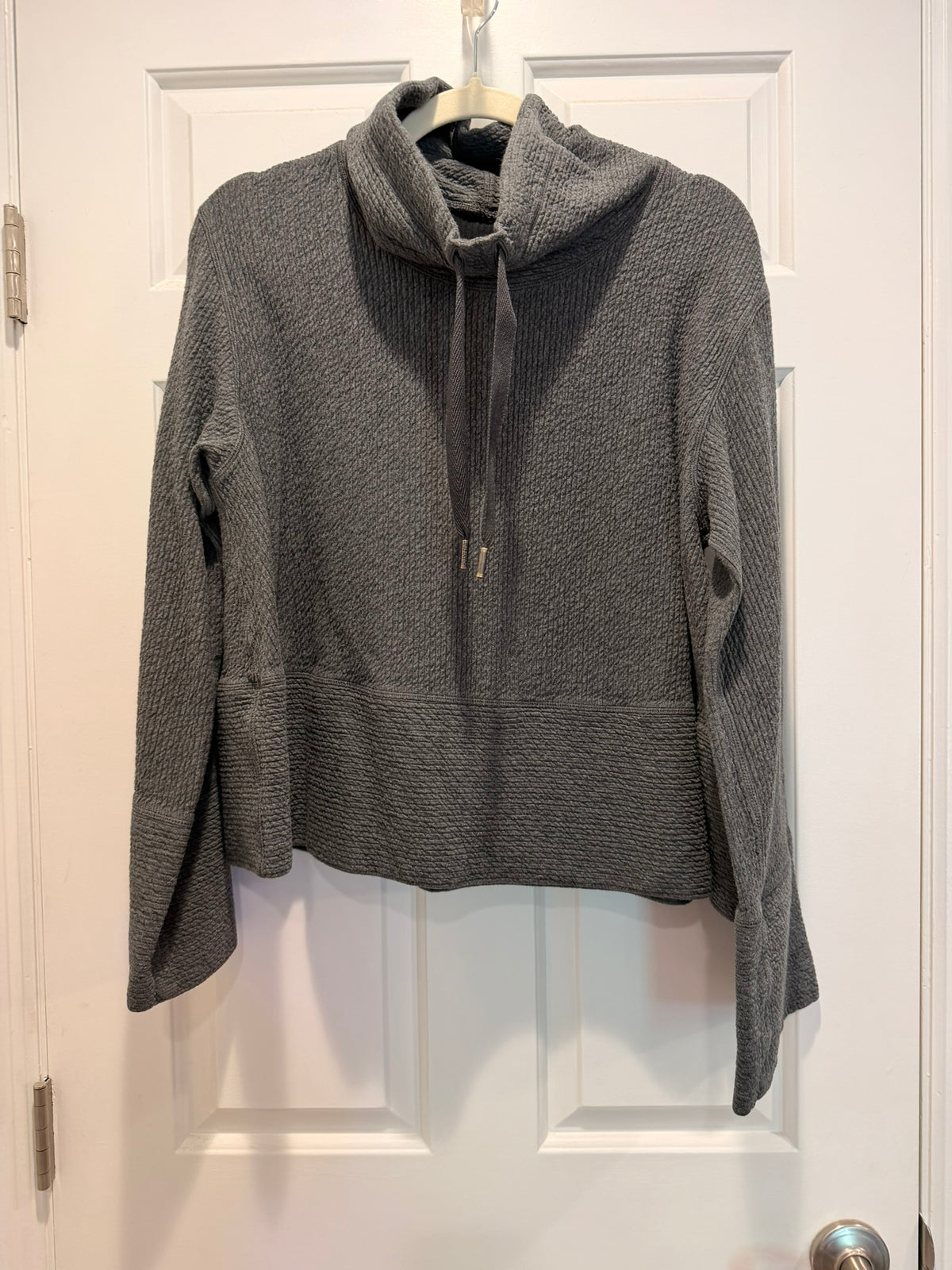 #85 Lululemon Grey Woven Long Sleeve Loose Turtleneck, Women's Athleisure XL