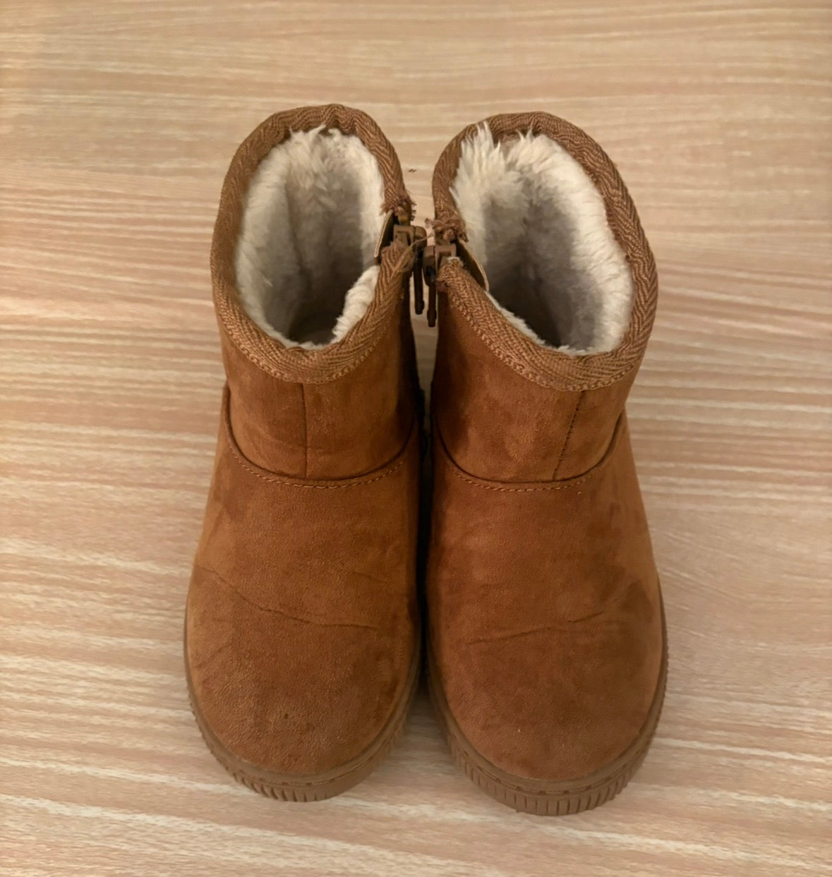 Seller #196 Cat & Jack Toddler Girl Brown Suede Fur lined Boots Size 8