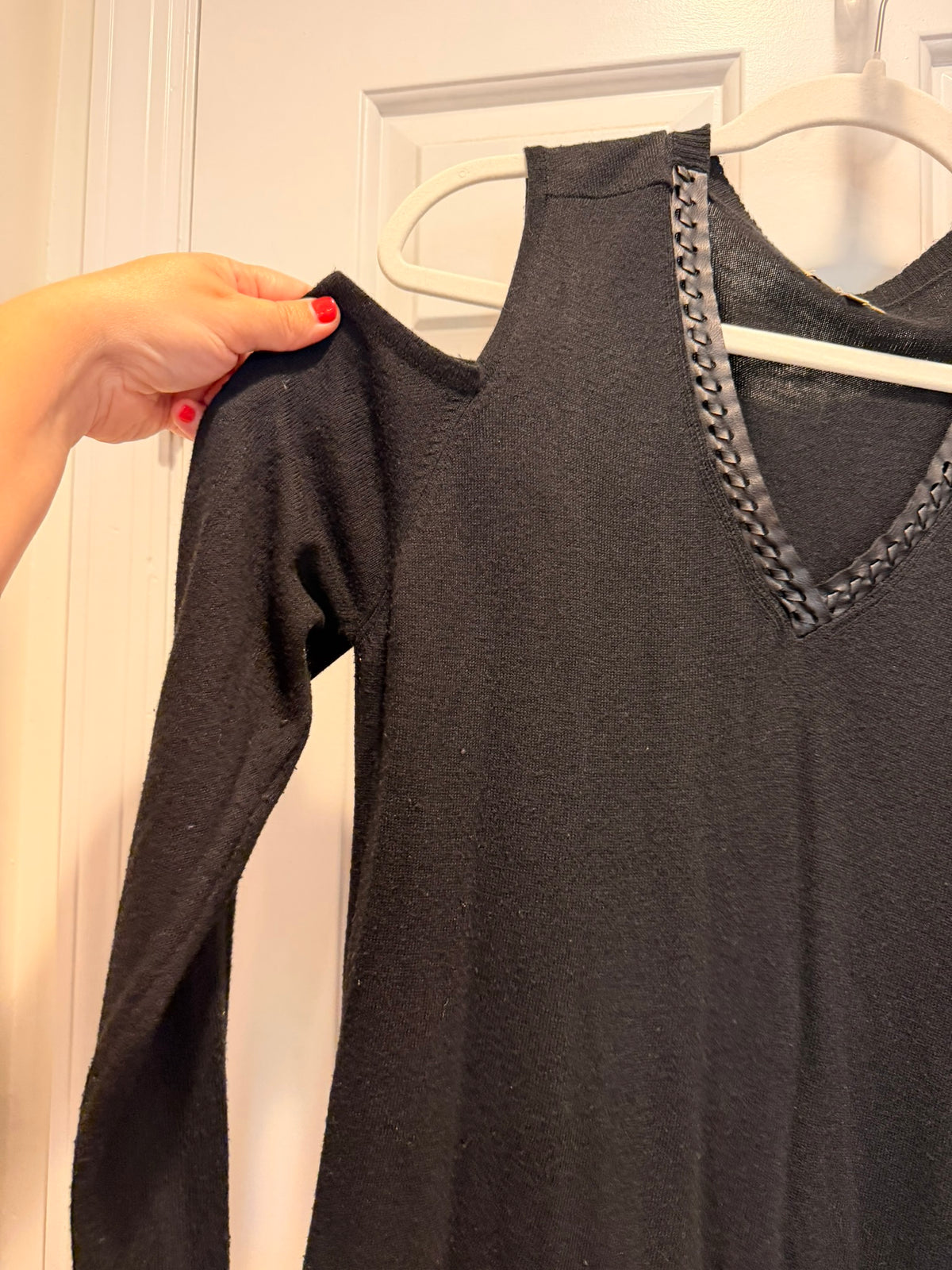 #85 Democracy Black Cut-Out Shoulder Sweater, Women's L