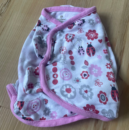 Seller 202 - SwaddleMe - Velcro ladybug swaddle - size small