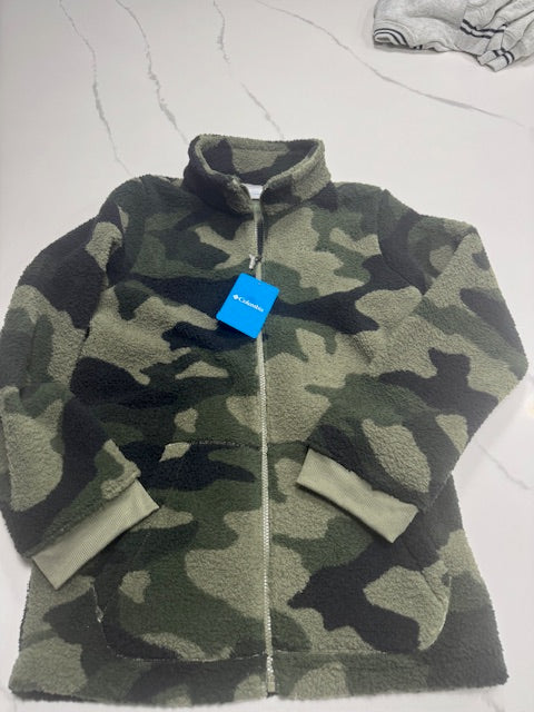 #222 Youth XL Camo Fleece (super soft/ fuzzy) Columbia NWT