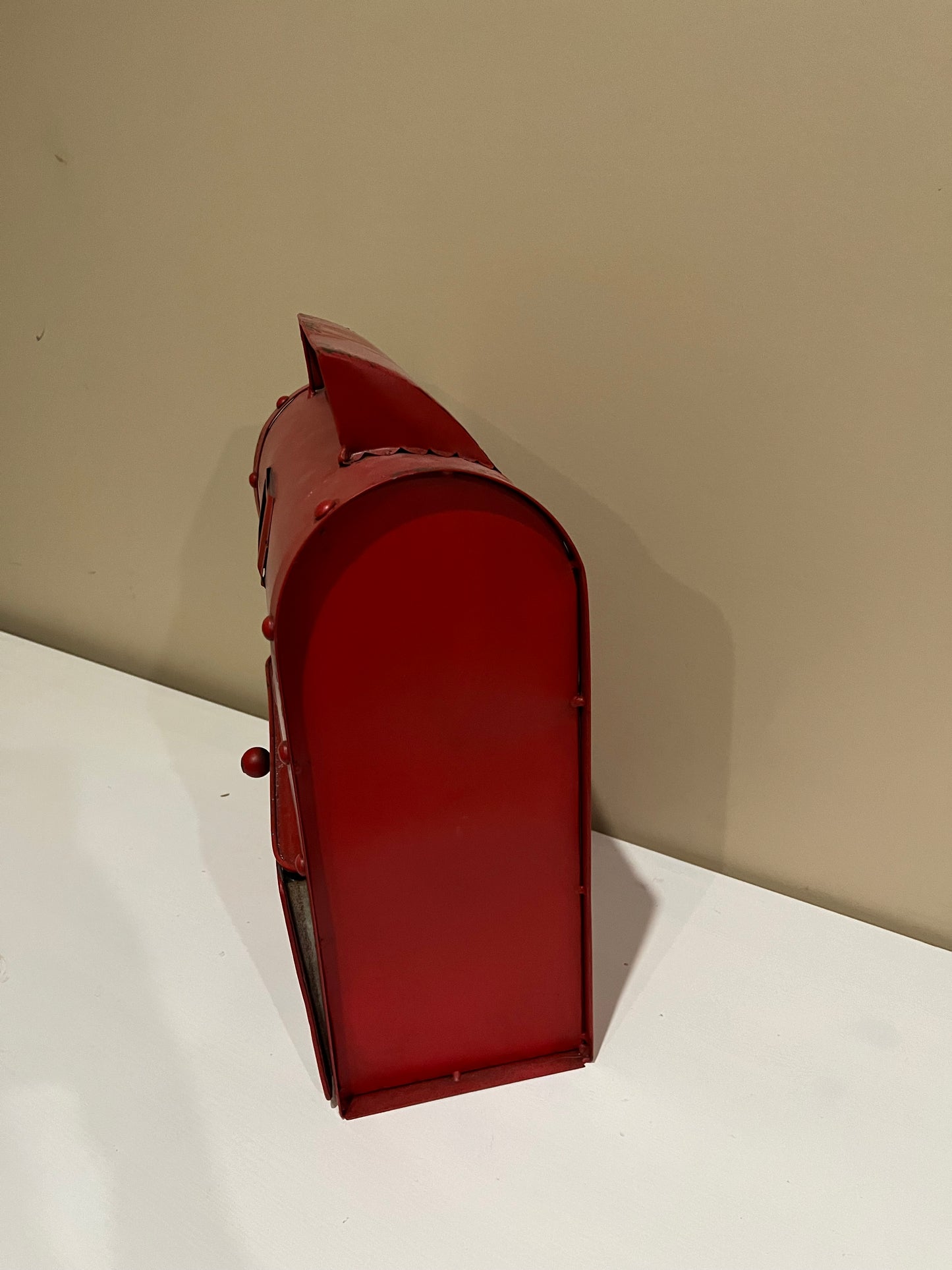 137 letters to Santa decoration/ also play mailbox