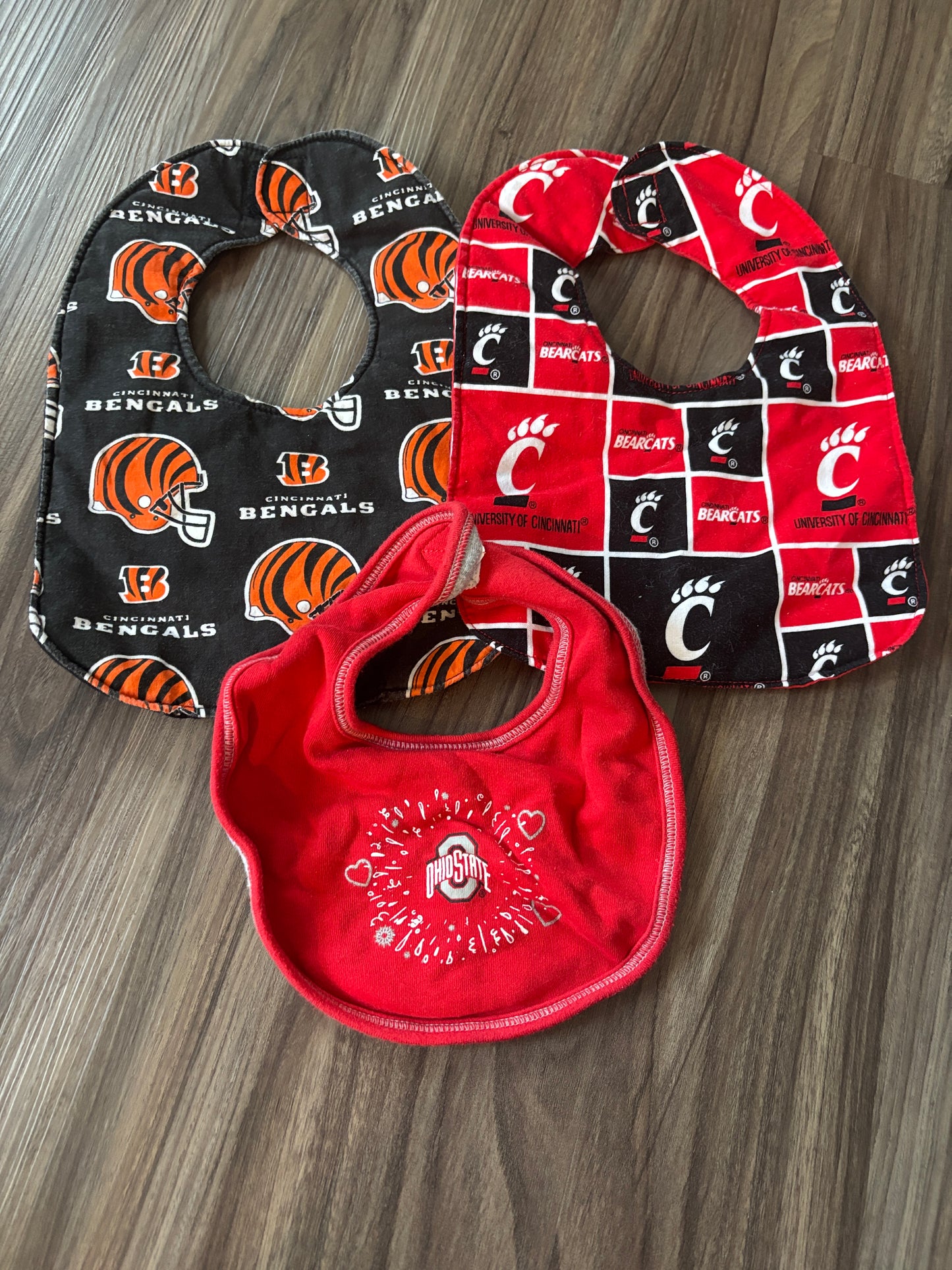 #138 - 3 Pack Sports Bibs