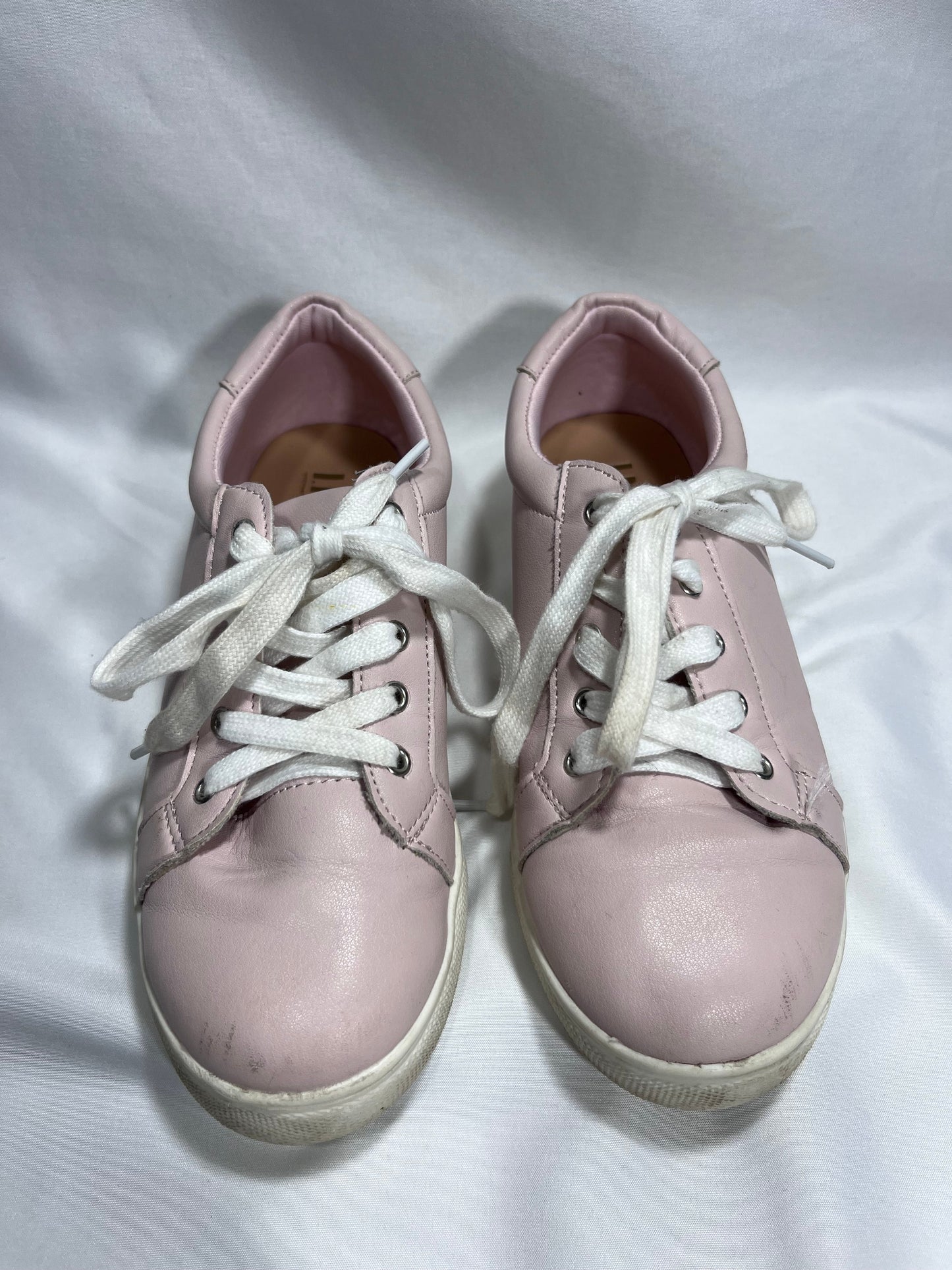 #150 INC girls size 4 casual pink sneakers