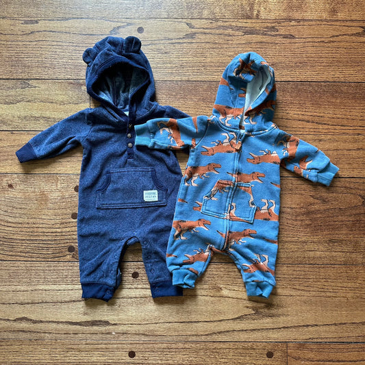 #95 EUC Boys Carters Set of 2 Rompers, Blue Dinosaur and Navy Raccoon, size 3 months