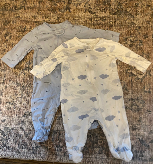 #41 Carters boys 3 month sleepers