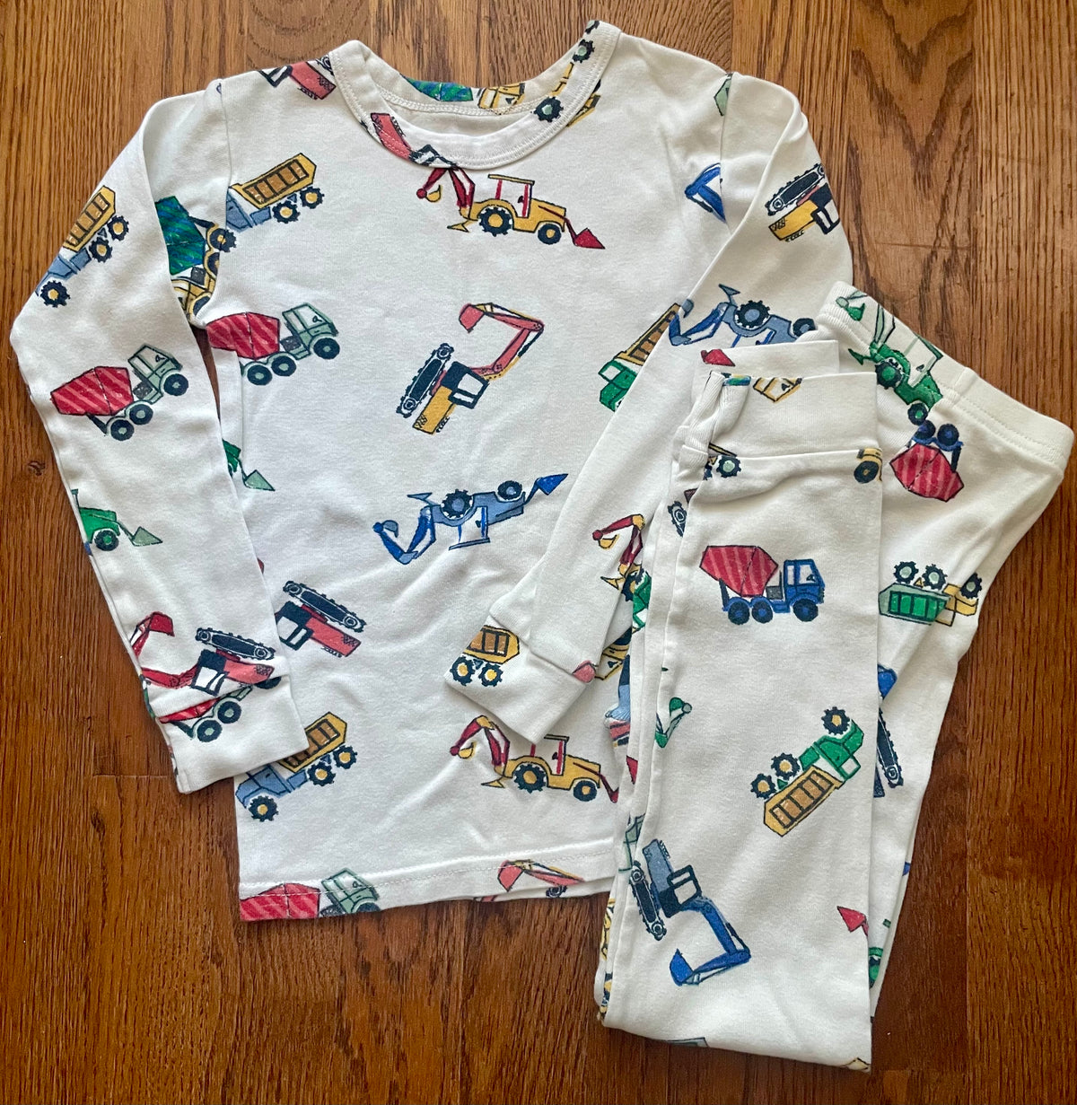 Seller #73 Gap Organic Cotton Long Sleeve PJ Set Boys Size 6