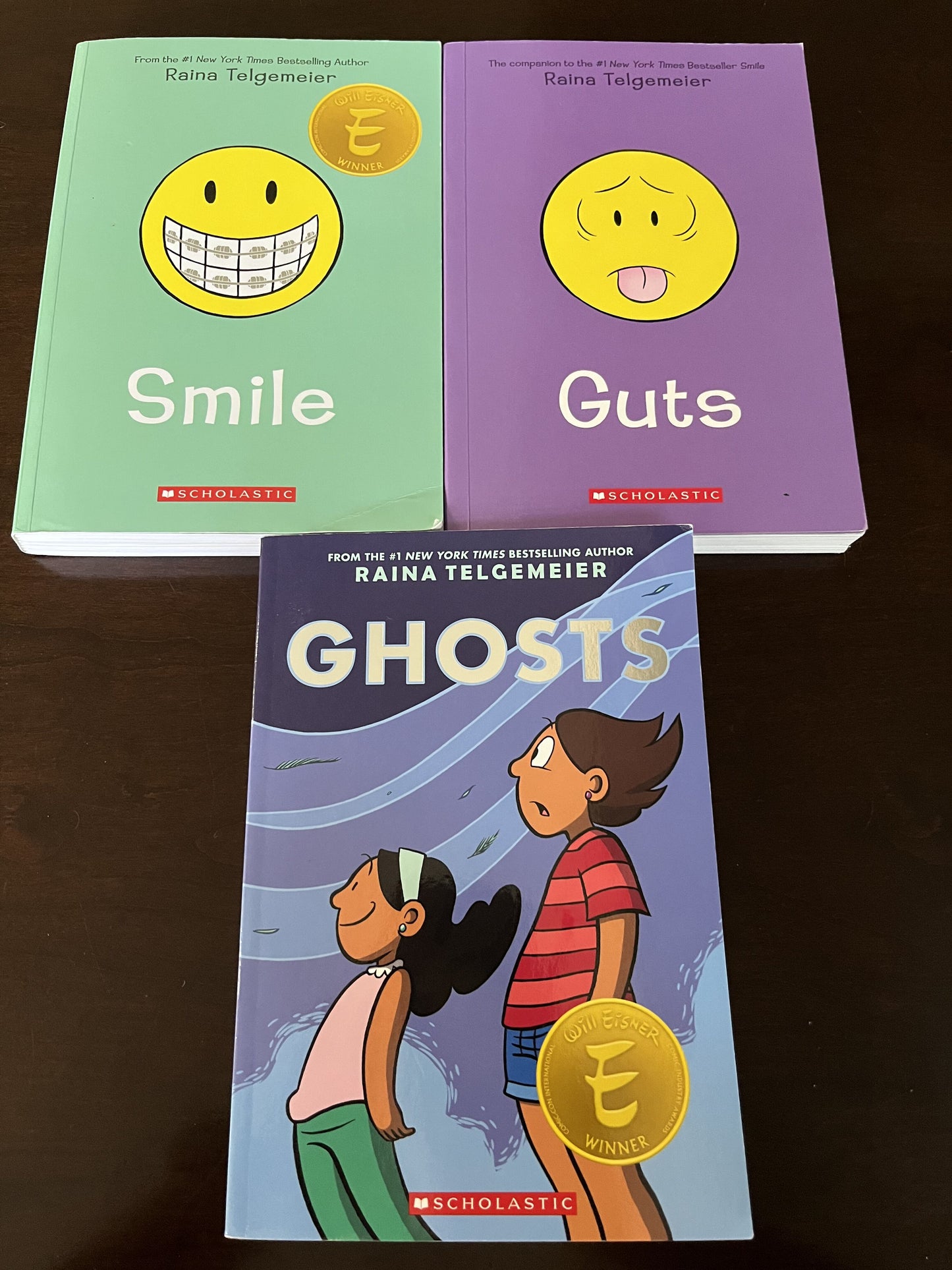 #124 Smile, Guts & Ghosts Graphic Novels - set of 3