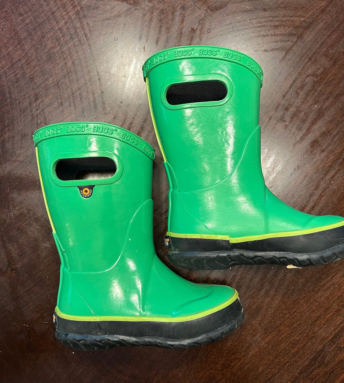 Seller #18 Reduced! BOGS boots toddler size 7
