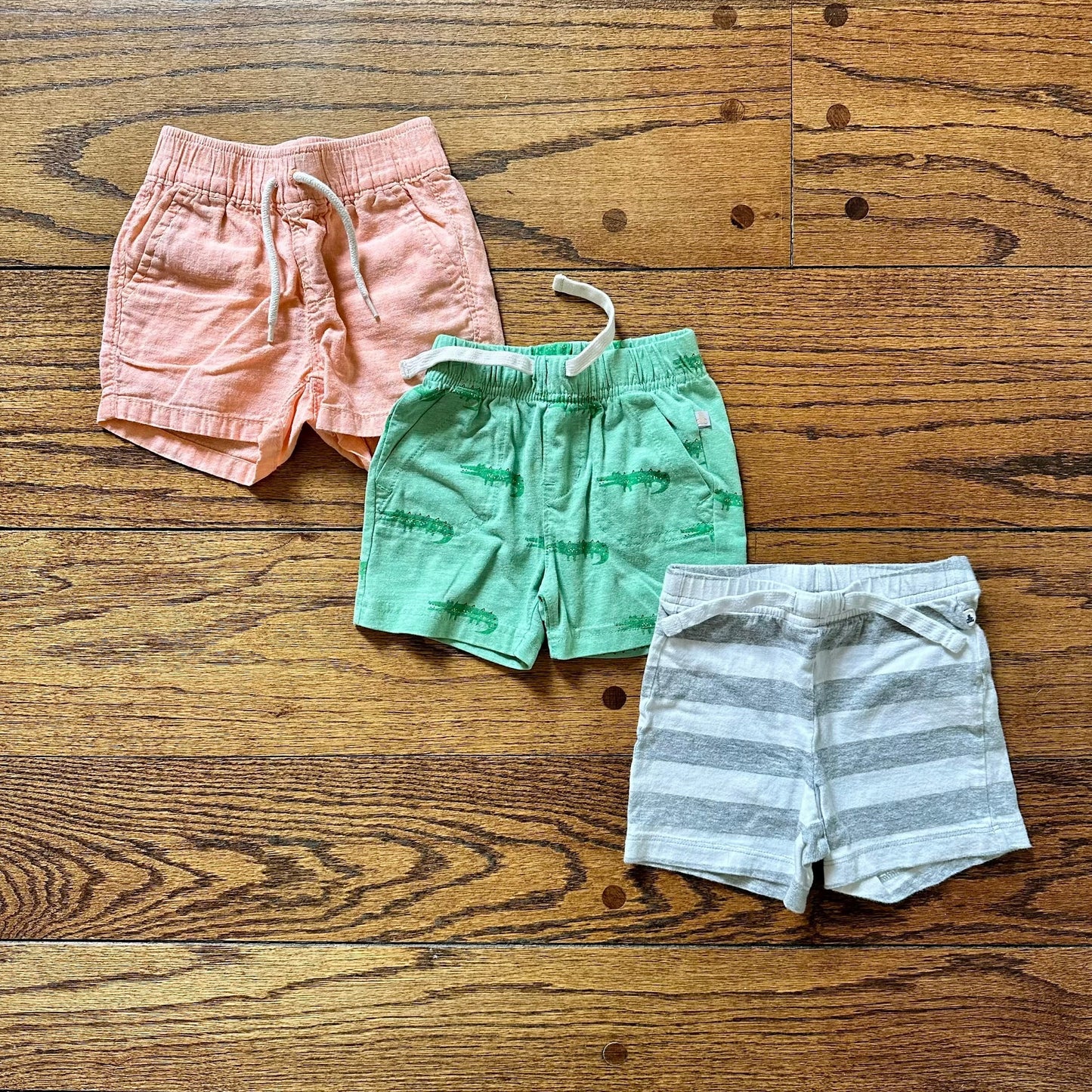 #95 EUC Boys Gap Orange / Green Alligator / Gray Striped Shorts Bundle, set of 3, size 12 months