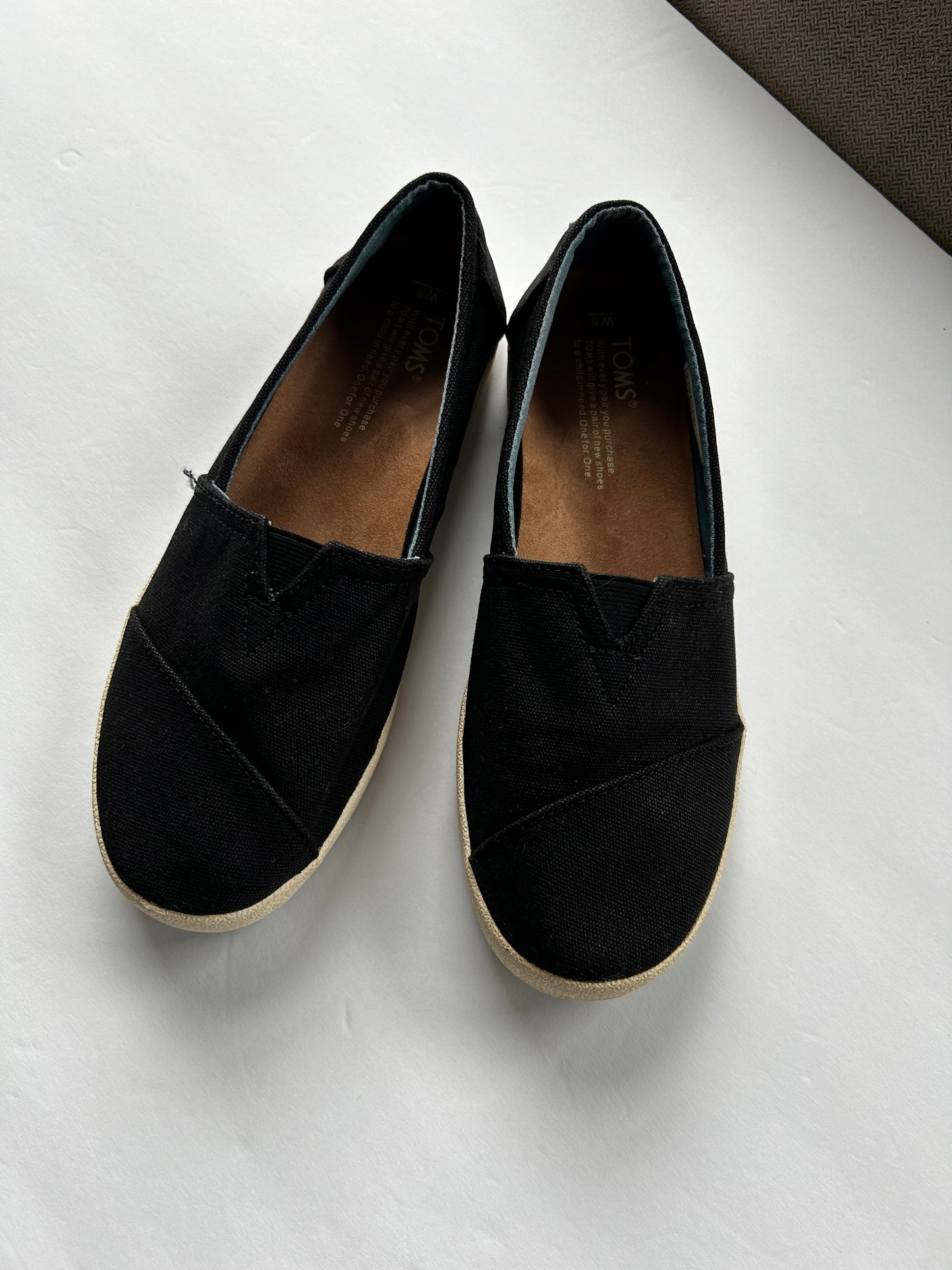 Size 8 Women's Black Toms
